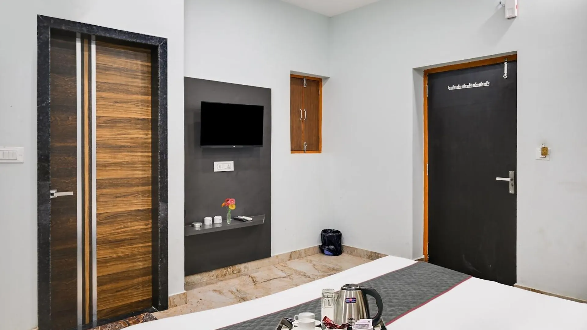 Townhouse Oak Hotel Ar Ganges Premium Varanasi