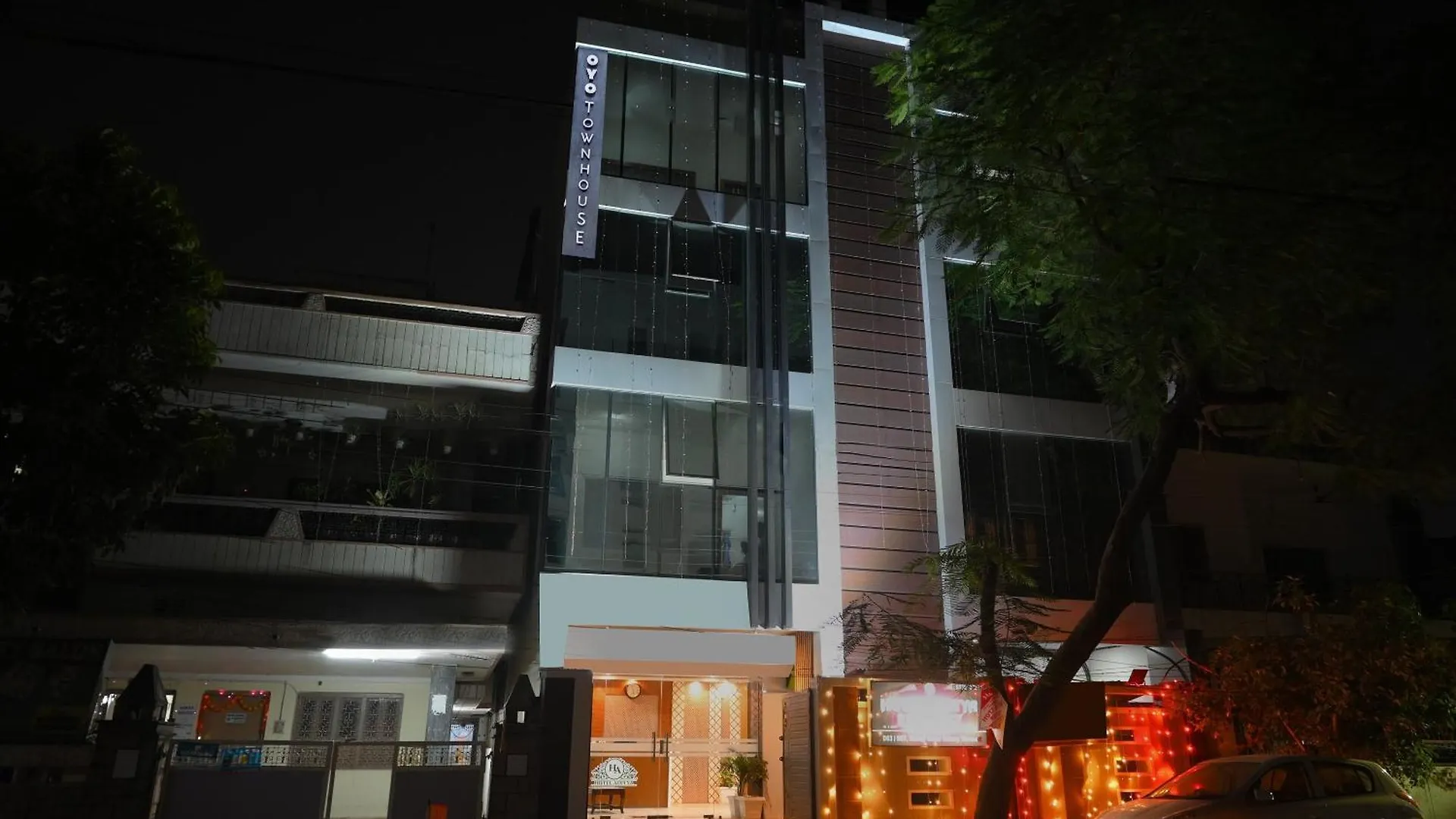 Townhouse Oak Hotel Ar Ganges Premium Varanasi