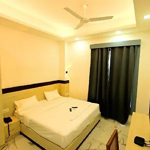 Hotel Prago By Deer