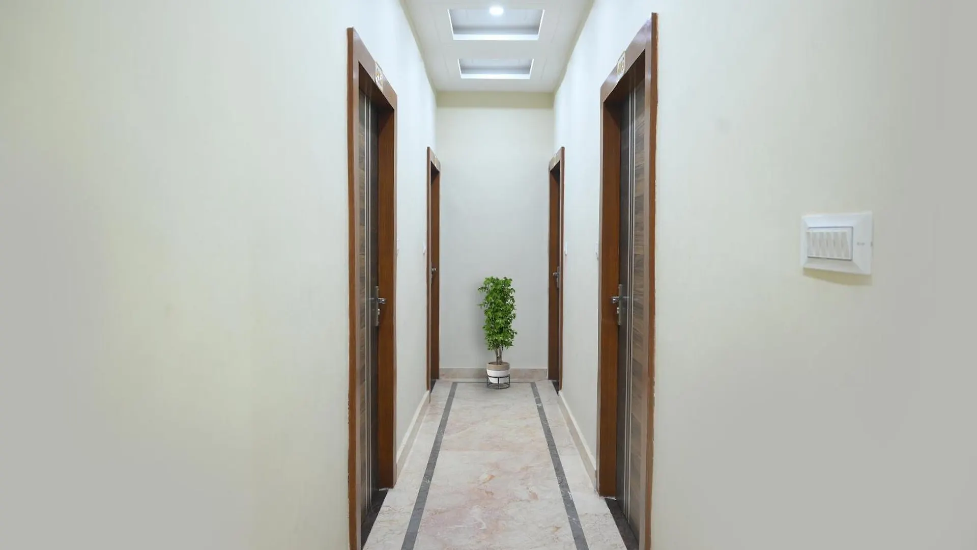 ***  Townhouse Oak Hotel Ar Ganges Premium Varanasi Indien